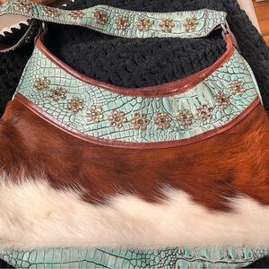 Kurt Men Turquoise and Brown Women's Shoulder Bag